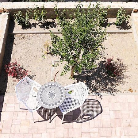 Apartments Terra Sun With Private Pool Or Jacuzzi Njivice Εξωτερικό φωτογραφία