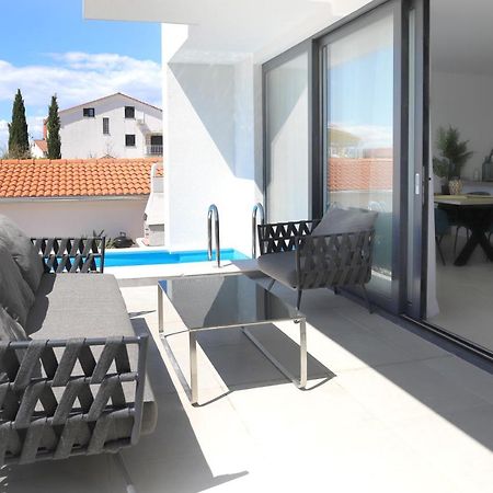 Apartments Terra Sun With Private Pool Or Jacuzzi Njivice Εξωτερικό φωτογραφία