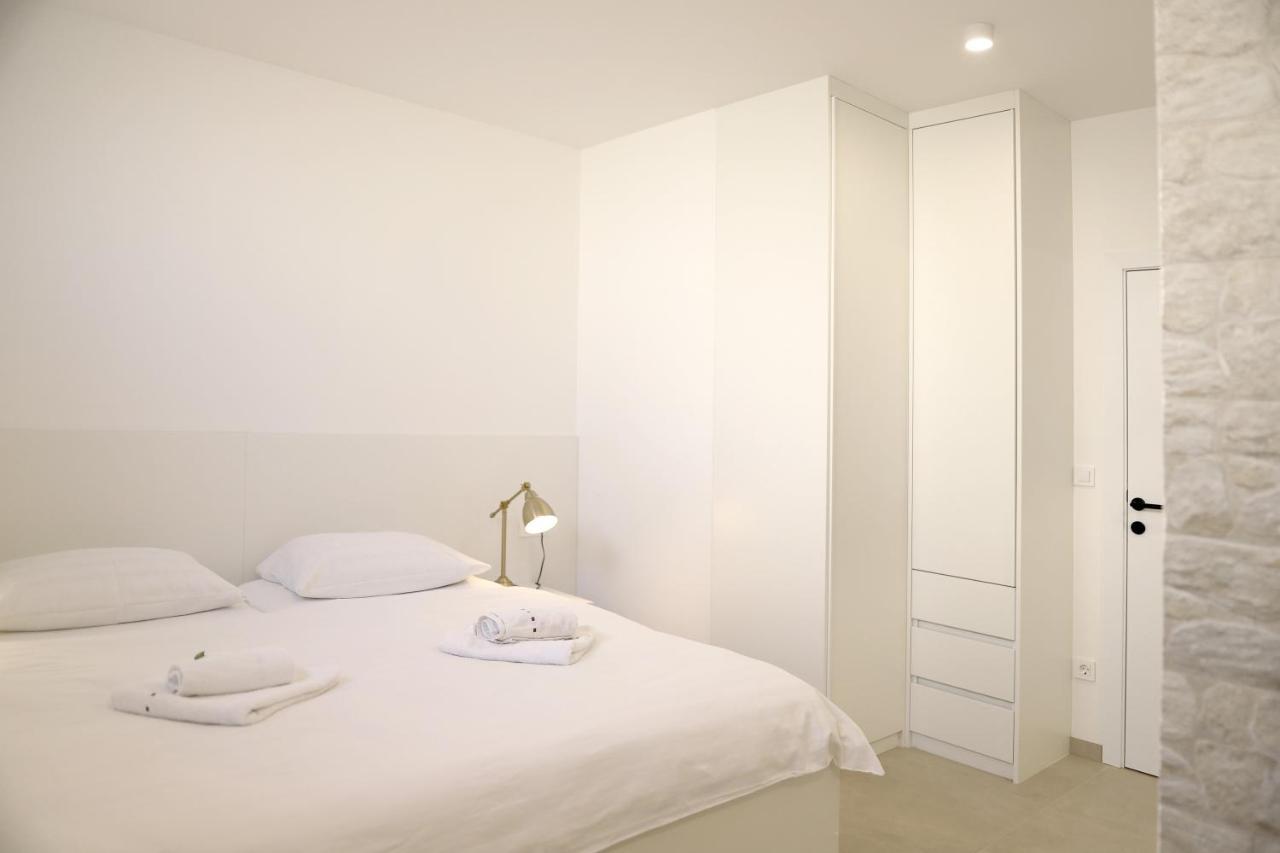 Apartments Terra Sun With Private Pool Or Jacuzzi Njivice Εξωτερικό φωτογραφία