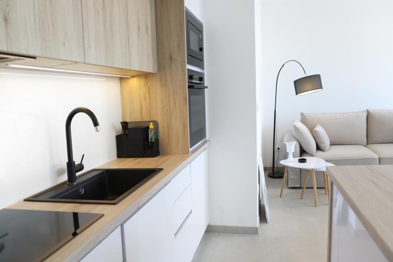 Apartments Terra Sun With Private Pool Or Jacuzzi Njivice Εξωτερικό φωτογραφία