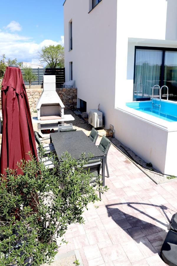 Apartments Terra Sun With Private Pool Or Jacuzzi Njivice Εξωτερικό φωτογραφία